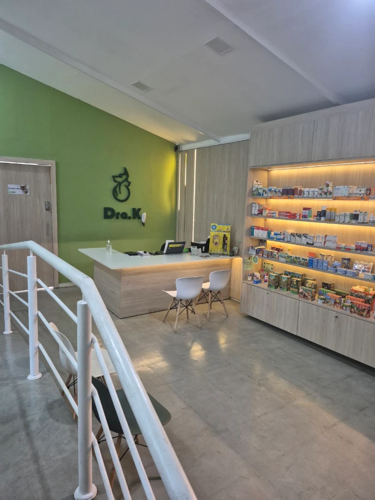Recepção da Dra. K Clínica Veterinária, em Sorocaba